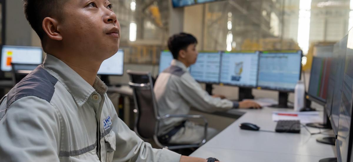 The digital and automation systems installed at Hoa Phat Dung Quat place the operator at the center of the action with transparency. Well-informed decision-making occurs seamlessly as operators can quickly gain insight into current conditions at the plant.