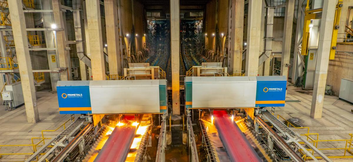 The two slab casters at Hoa Phat are designed for optimal performance and equipped with the latest automation technologies. 